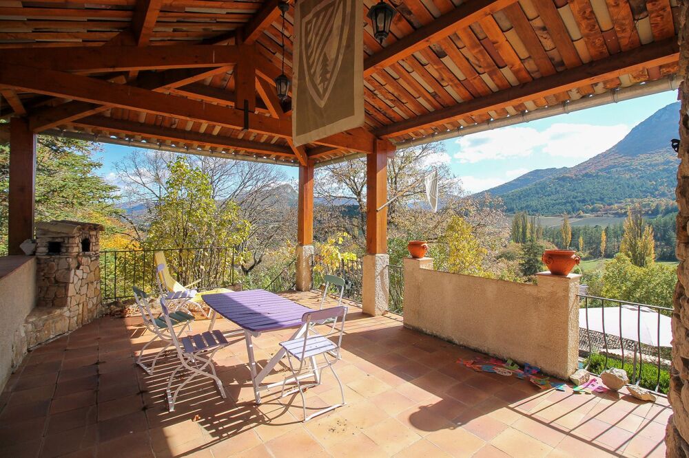 Vente Maison Maison 8 pièces Villefranche-le-château