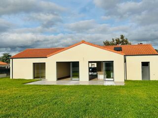  Maison  S�vremoine