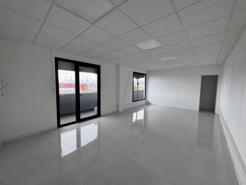 Location pro Institut de beaut&eacute; &agrave; Baie-mahault 795 97122 Baie-mahault