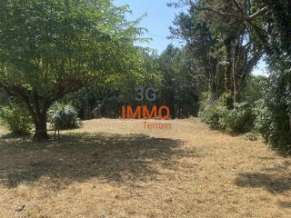  Terrain à vendre 900 m² Uzès
