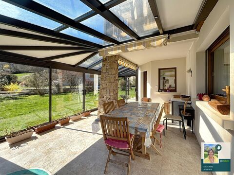   Villa 7 pices Maison - 7 pice(s) - 195 m