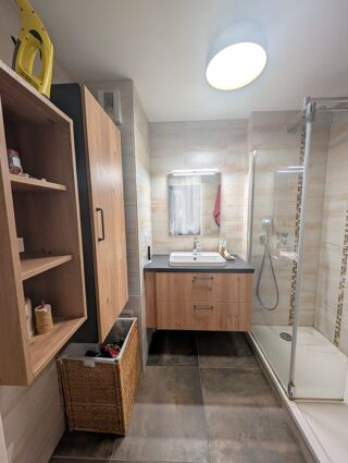  Appartement � vendre 5 pi�ces 84 m�