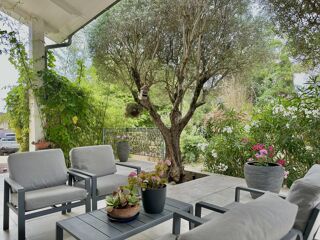  Maison à vendre 10 pièces 365 m²