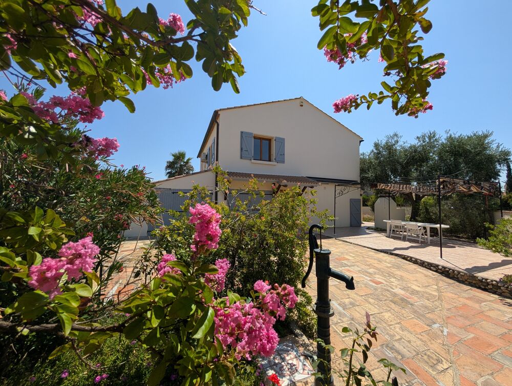 Maison 6 pièces 142 m² · à Montblanc · 142 m² · 299 000 €