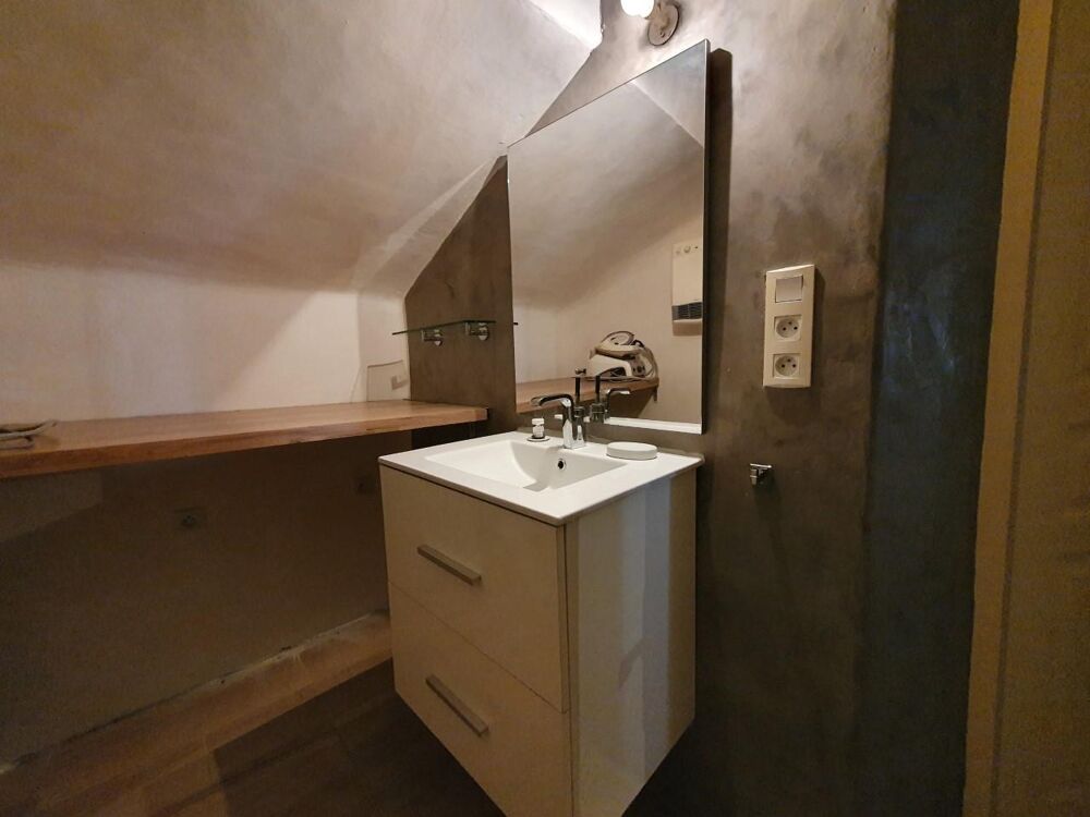 Location Appartement Appartement 2 pièces La tour-d'aigues