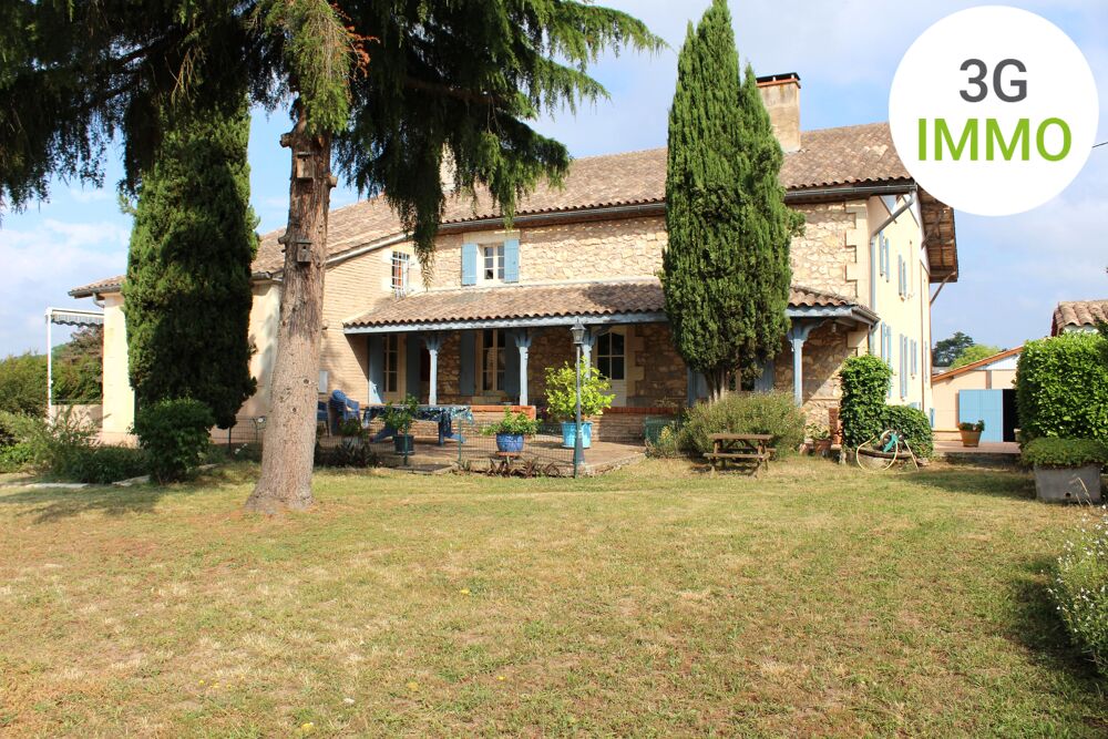 Maison et grand terrain 10 pièces