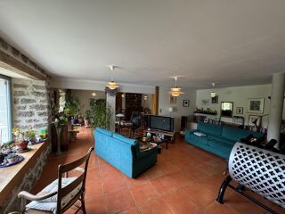  Maison � vendre 7 pi�ces 250 m�