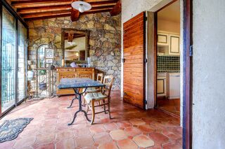  Maison � vendre 8 pi�ces 234 m�