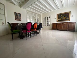  Maison  vendre 8 pices 328 m