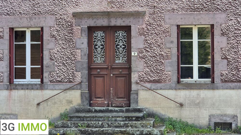Maison 300 m² · à Gelles · 300 m² · 75 000 €