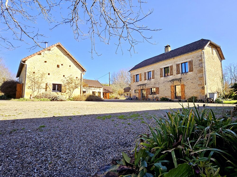 Vente Maison Maison 11 pièces La chapelle-aubareil
