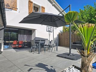  Maison � vendre 9 pi�ces 258 m�