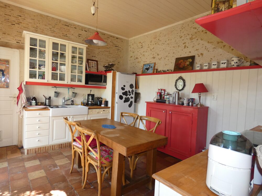 Vente Maison Maison avec dépendance 8 pièces Le breil-sur-mérize