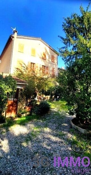  Maison � vendre 8 pi�ces 300 m�