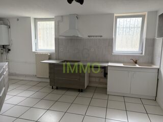  Appartement � louer 5 pi�ces 136 m�