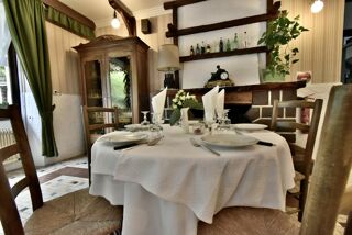  Maison à vendre 14 pièces 427 m²