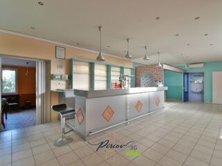  Immeuble � vendre 6 pi�ces 202 m�