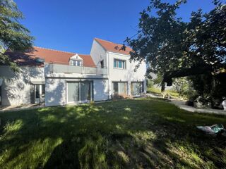  Maison � vendre 8 pi�ces 216 m�