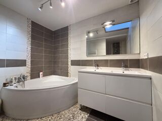  Maison à vendre 5 pièces 137 m²