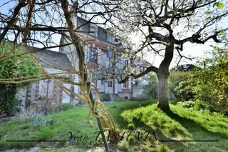  Maison  vendre 8 pices 225 m