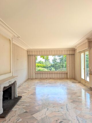  Maison � vendre 10 pi�ces  Feurs