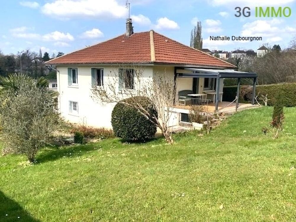 Maison 7 pièces 132 m² · à Saint-Amour · 132 m² · 182 000 €