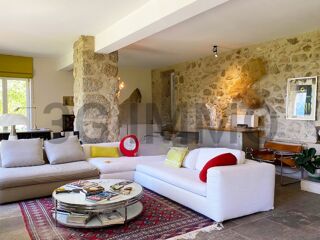  Maison  vendre 10 pices 360 m