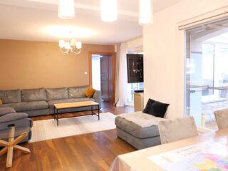  Maison  vendre 7 pices 192 m