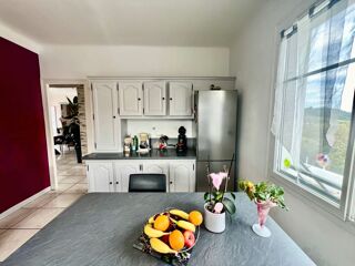  Maison  vendre 10 pices 210 m