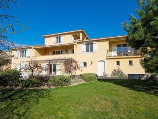  Maison à vendre 7 pièces 245 m²
