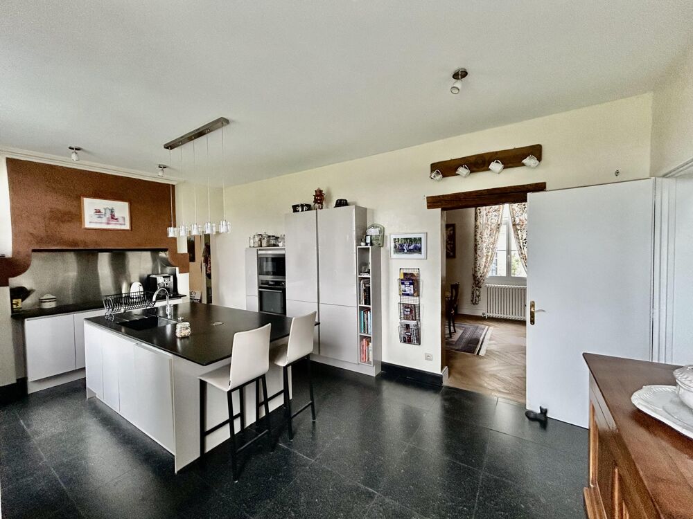 Vente Maison Maison de maître 8 pièces Cinq-mars-la-pile
