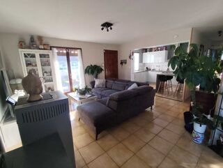  Maison  vendre 4 pices 