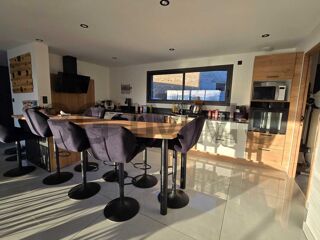  Maison  vendre 7 pices 216 m