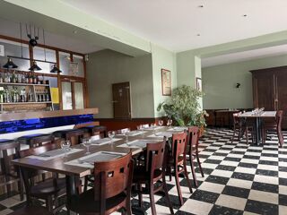  Immeuble � vendre 15 + pi�ces 270 m� Valence-d'albigeois