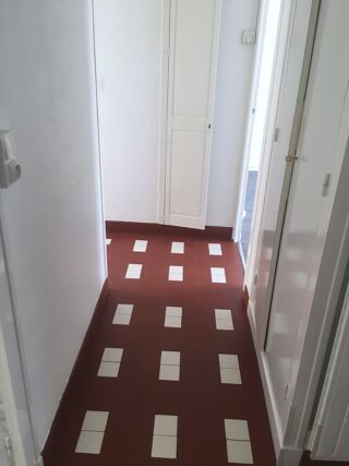  Appartement à louer 4 pièces 64 m²