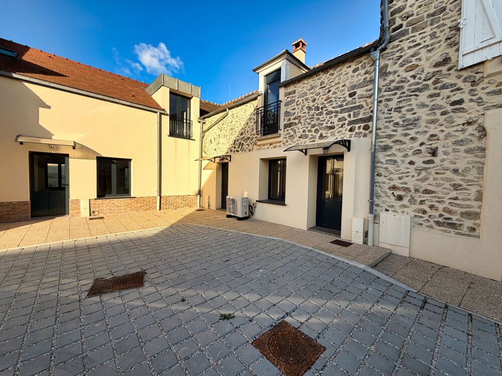 Vente Maison Maison 4 pièces Réau