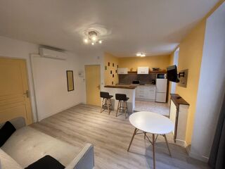 Immeuble à vendre 15 + pièces 700 m²