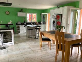  Maison � vendre 3 pi�ces 196 m�