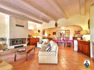  Maison à vendre 15 + pièces 491 m²