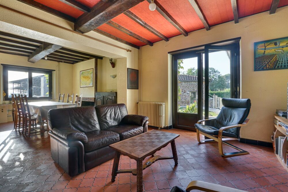Vente Maison Maison 7 pièces Pouillon