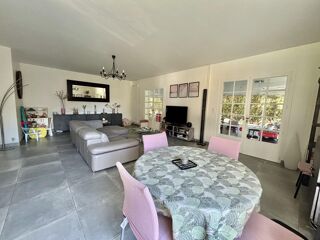  Maison � vendre 5 pi�ces 205 m�