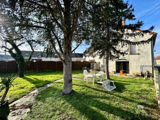  Maison  vendre 6 pices 196 m