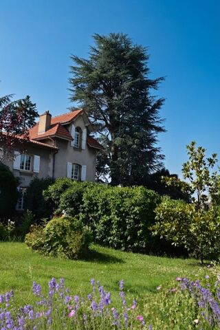  Maison à vendre 13 pièces 308 m²