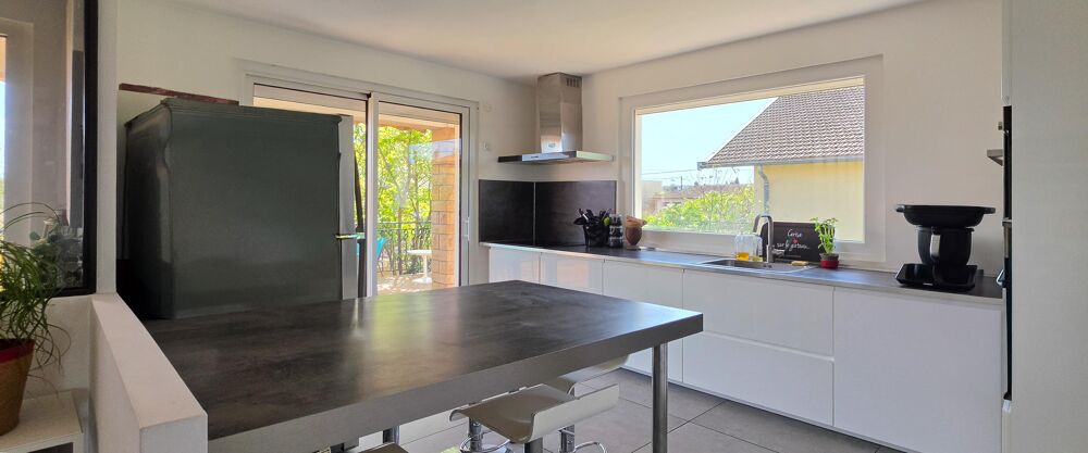 Vente Maison Maison traditionnelle 12 pièces Meyzieu