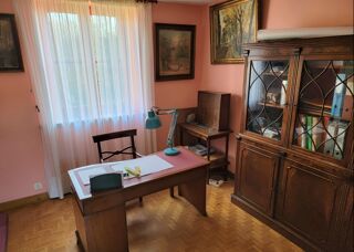  Maison  vendre 8 pices 