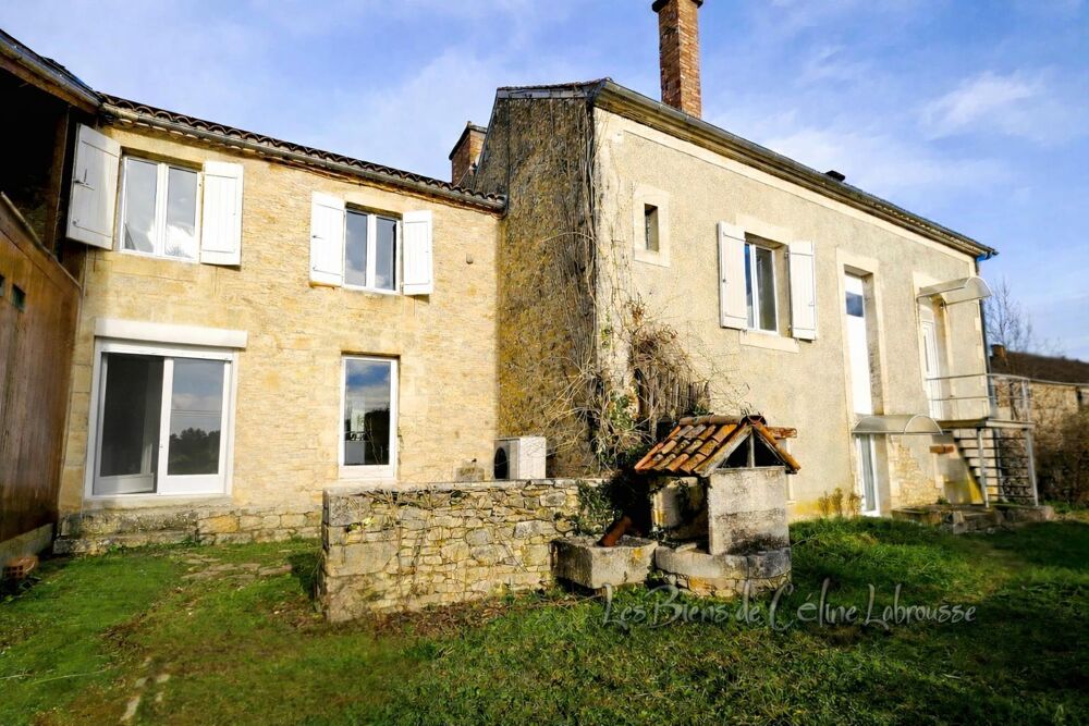 Maison 13 pièces 262 m² · à Savignac-les-Églises · 262 m² · 212 000 €