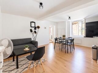  Immeuble à vendre 5 pièces 97 m²