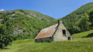  Maison  vendre 4 pices 277 m