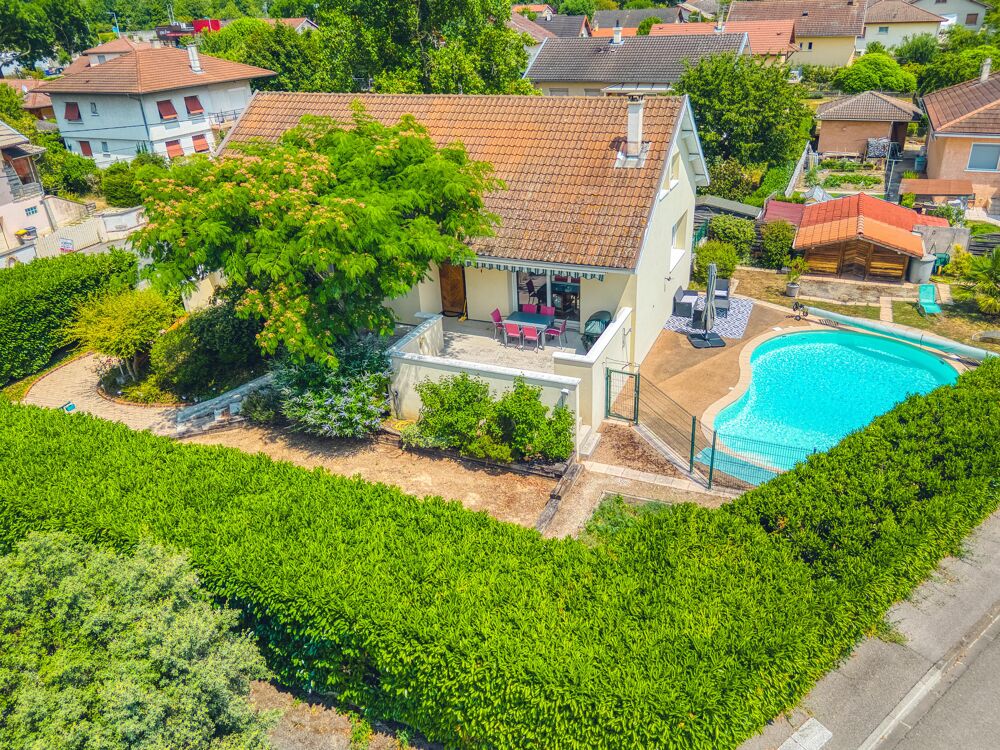 Maison 8 pièces 190 m² · à Bourg-en-Bresse · 190 m² · 319 000 €