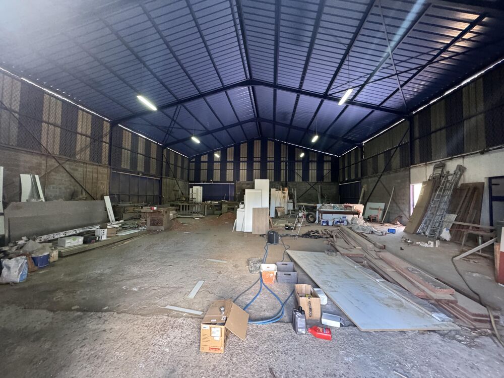   Vente murs pro  à Baie-mahault 